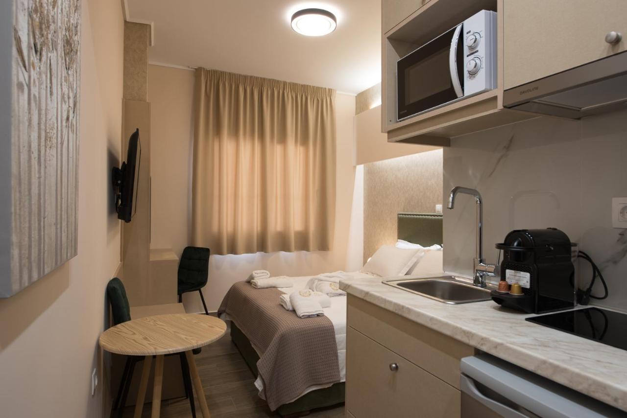 Rob Venture Suites At The Central Of Athens City Exterior photo