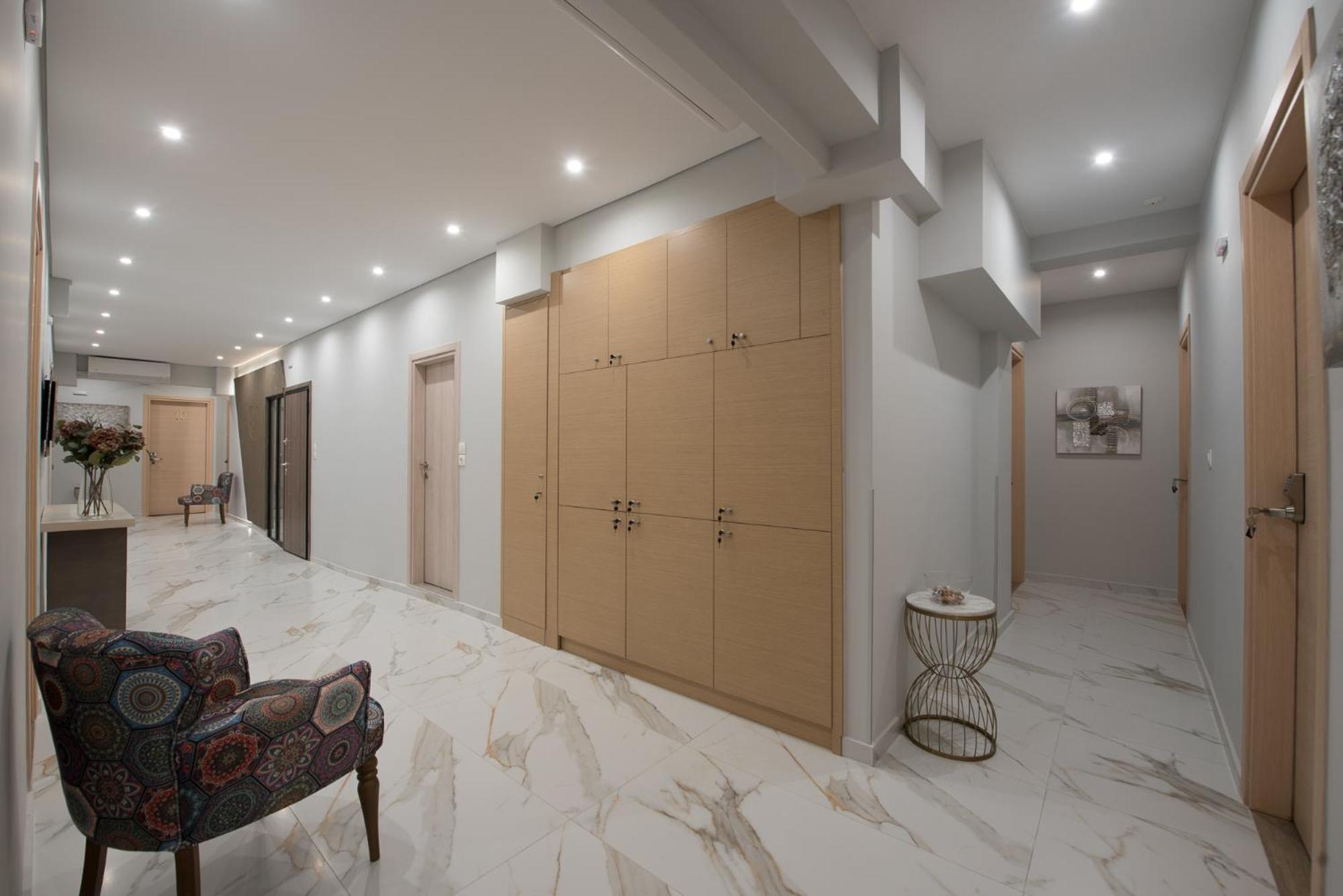 Rob Venture Suites At The Central Of Athens City Exterior photo