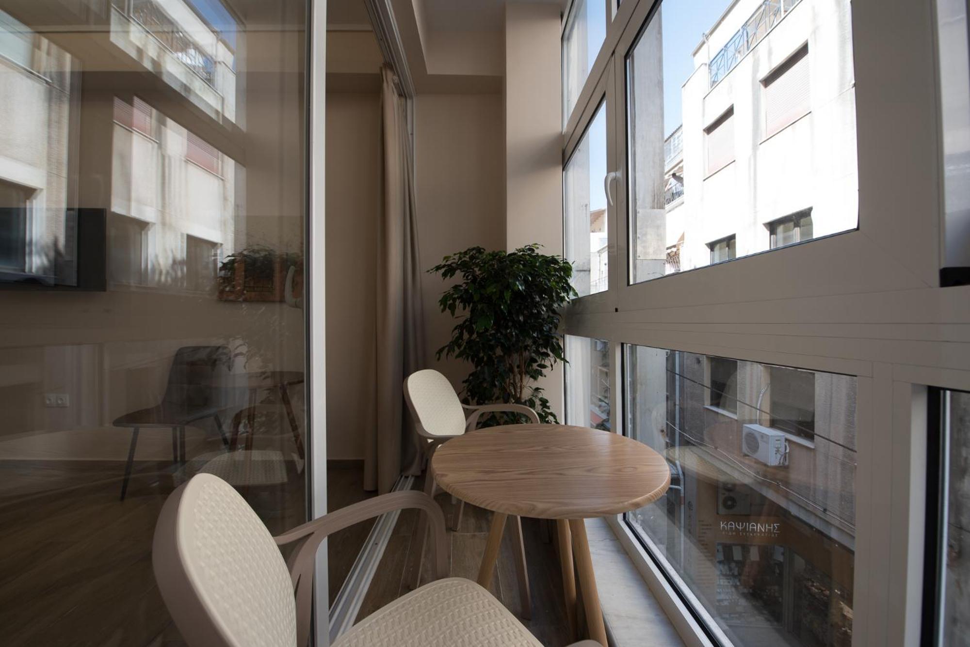 Rob Venture Suites At The Central Of Athens City Exterior photo
