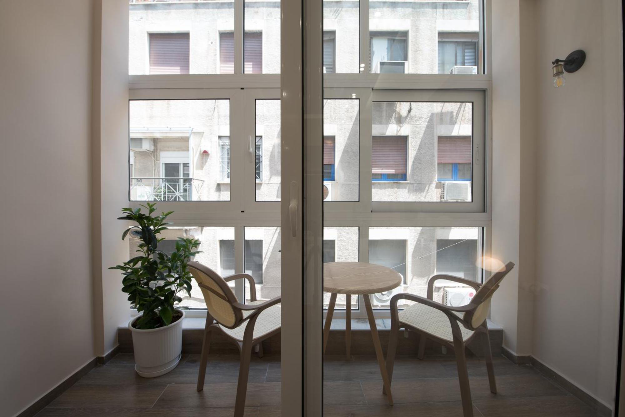 Rob Venture Suites At The Central Of Athens City Exterior photo