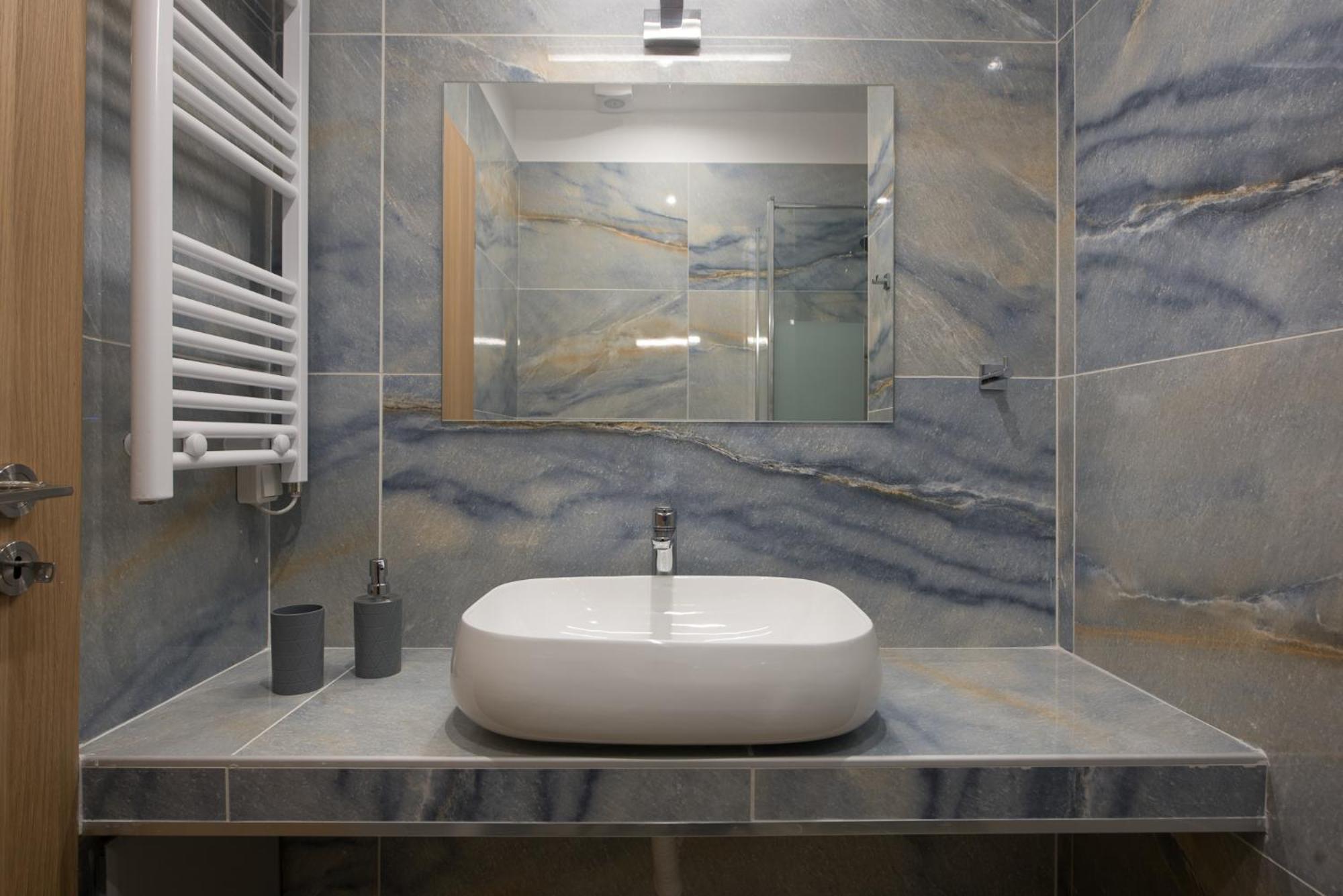 Rob Venture Suites At The Central Of Athens City Room photo