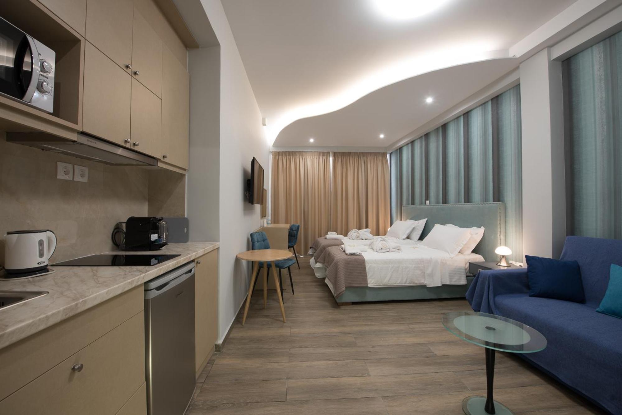 Rob Venture Suites At The Central Of Athens City Room photo