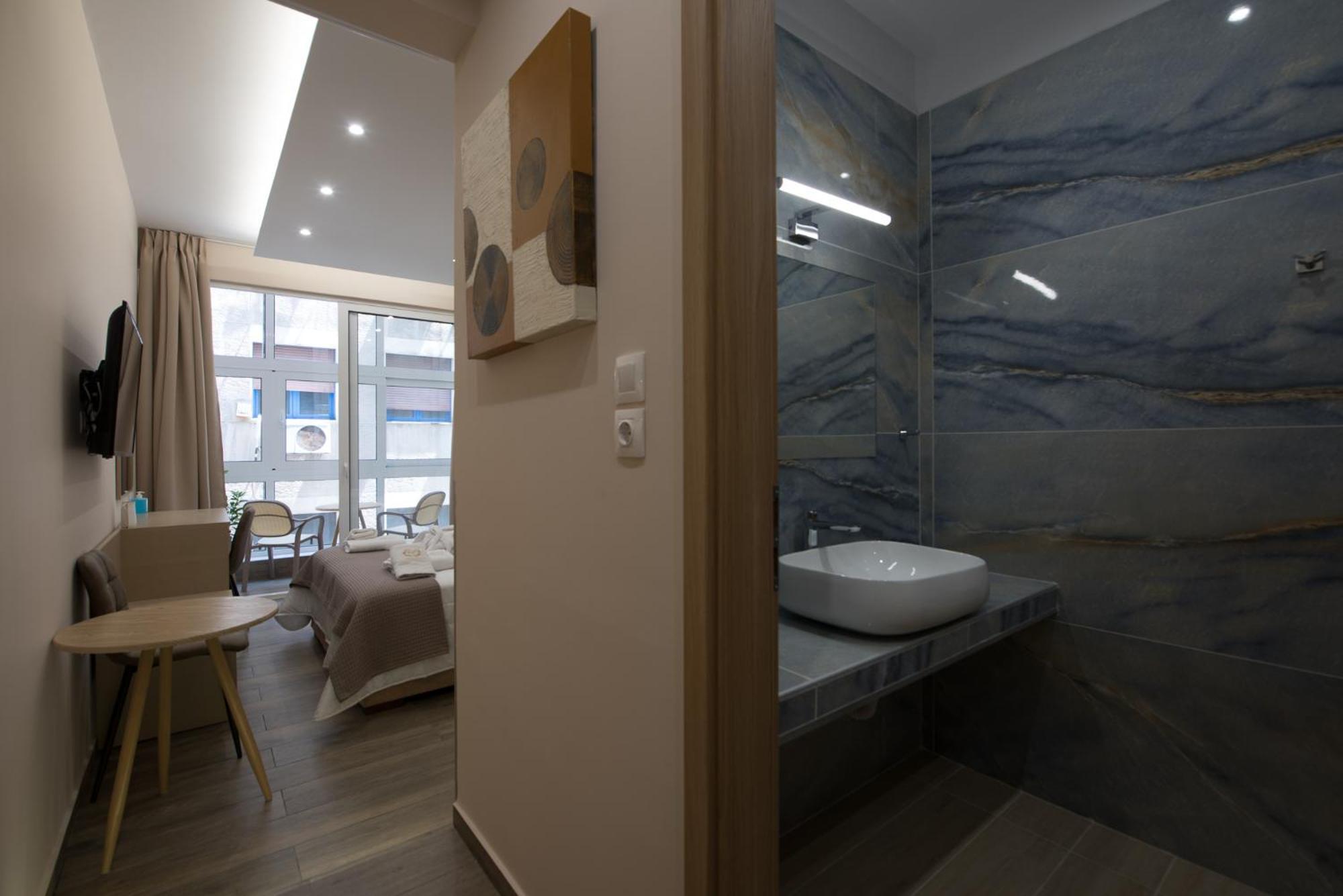 Rob Venture Suites At The Central Of Athens City Room photo