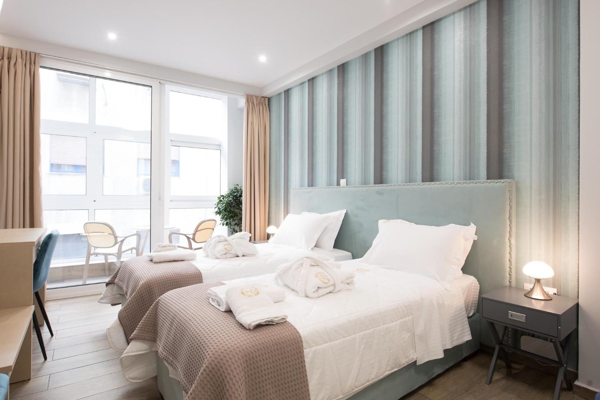 Rob Venture Suites At The Central Of Athens City Room photo